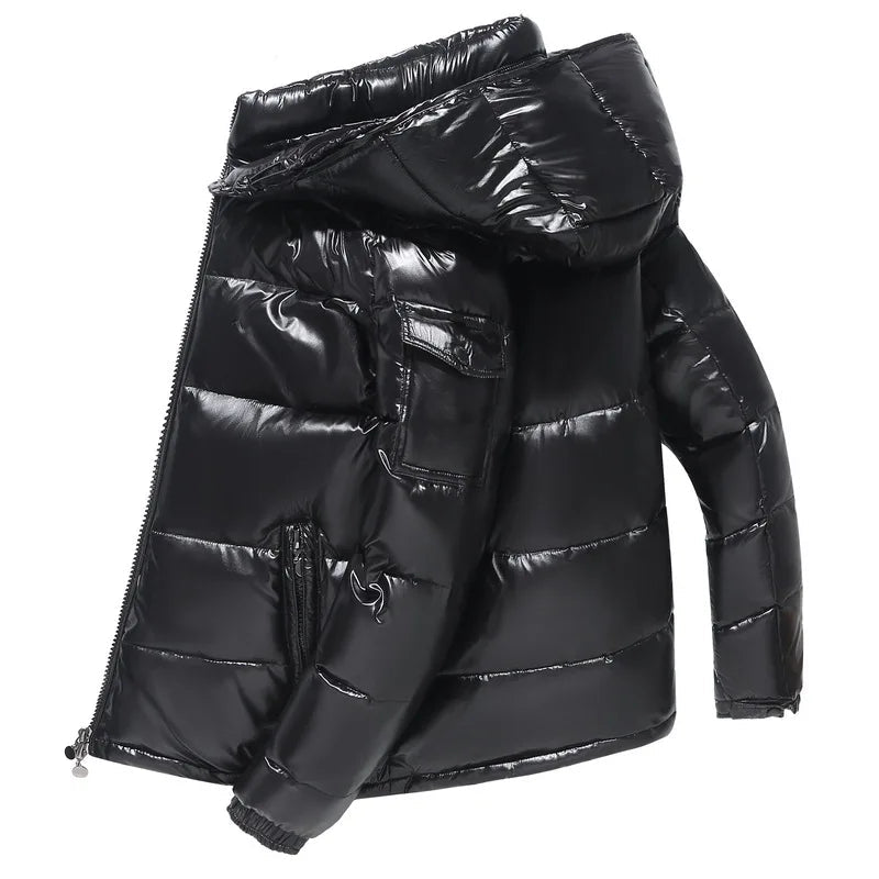 Abrigo acolchado cálido para hombre, estilo de moda. Chaqueta resistente, funcional y cómoda para el invierno.