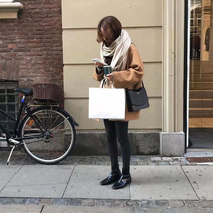 Chaqueta de invierno para mujer, elegante y cómoda, ideal para un look sofisticado en días fríos.