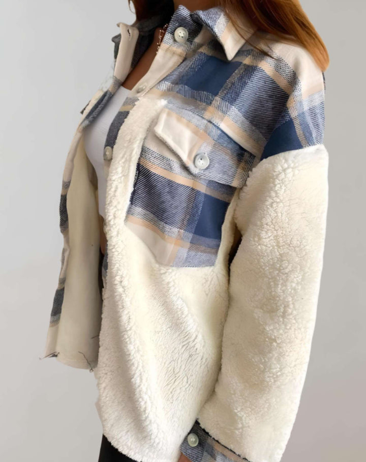 Abrigo de mujer de estilo moderno y versátil. Prenda larga elegante para invierno, ideal para un look femenino chic.