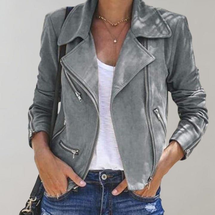 Chaqueta asimétrica femenina, ideal para vestir con elegancia casual o formal.
