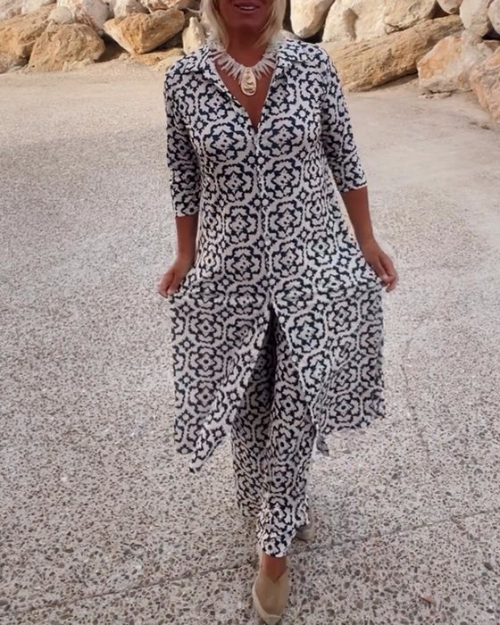 Mujer vistiendo conjunto Sara gris con botones y pantalón recto elegante. Estilo moderno de verano.