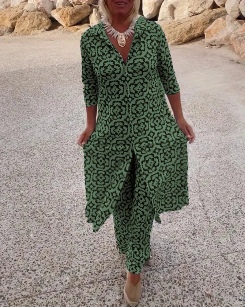 Conjunto Sara de dos piezas para mujer: blusa con botones y pantalón recto. Moda elegante y cómoda.