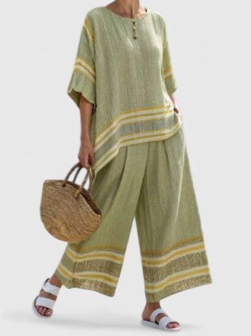 Detalle del conjunto dos piezas mujer: top y pantalón cómodos, ideal para un look casual elegante.