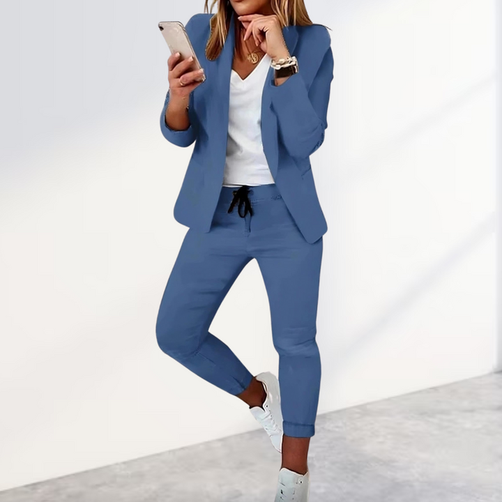 Chaqueta y pantalón de mujer elegantes, estilo moderno, ropa de oficina y eventos. Tallas grandes.