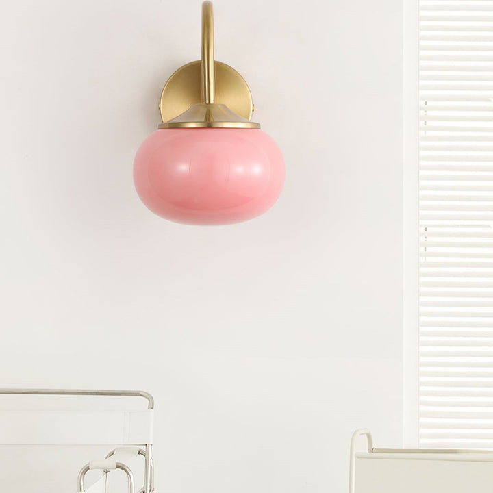 Lámpara de pared LED de diseño nórdico minimalista, ideal para crear luz ambiental.