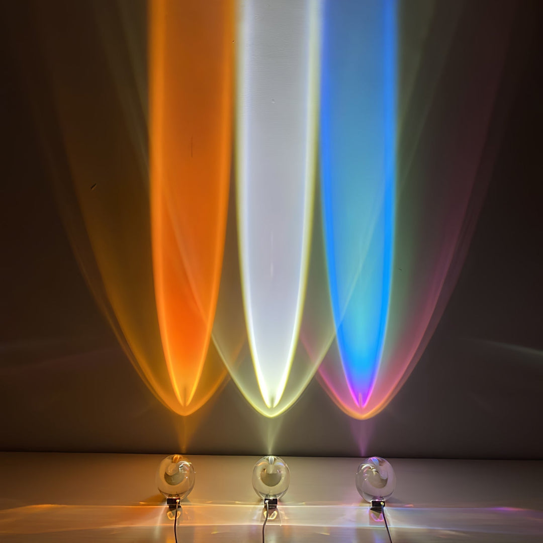 Lámpara de mesa moderna LED con efecto atardecer. Proyector para luz relajante.