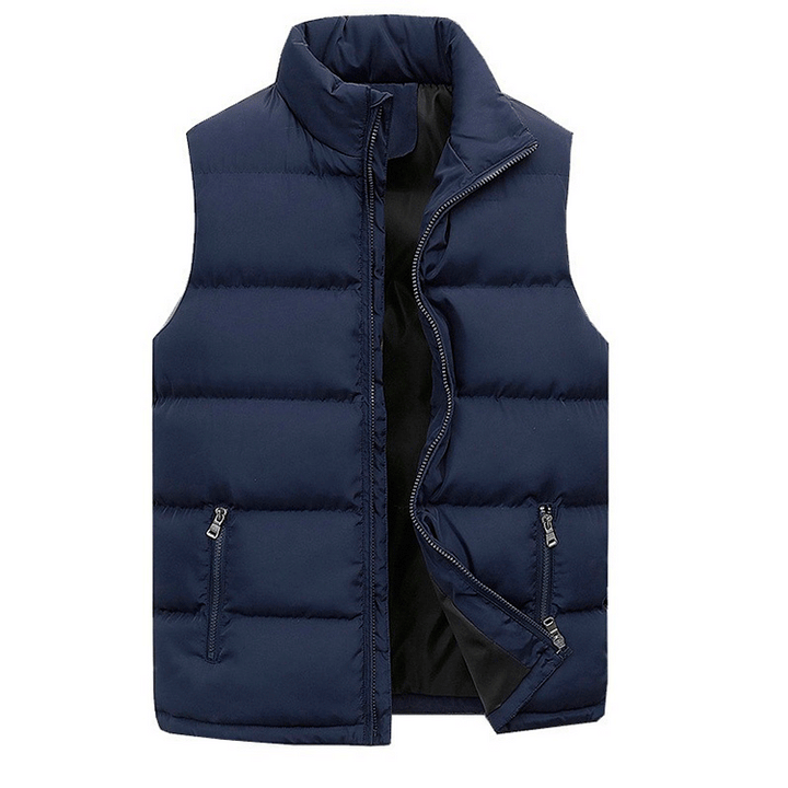 Chaleco sin mangas de hombre, ligero y con cremallera, perfecto para entretiempo. Moda masculina casual y cómoda.