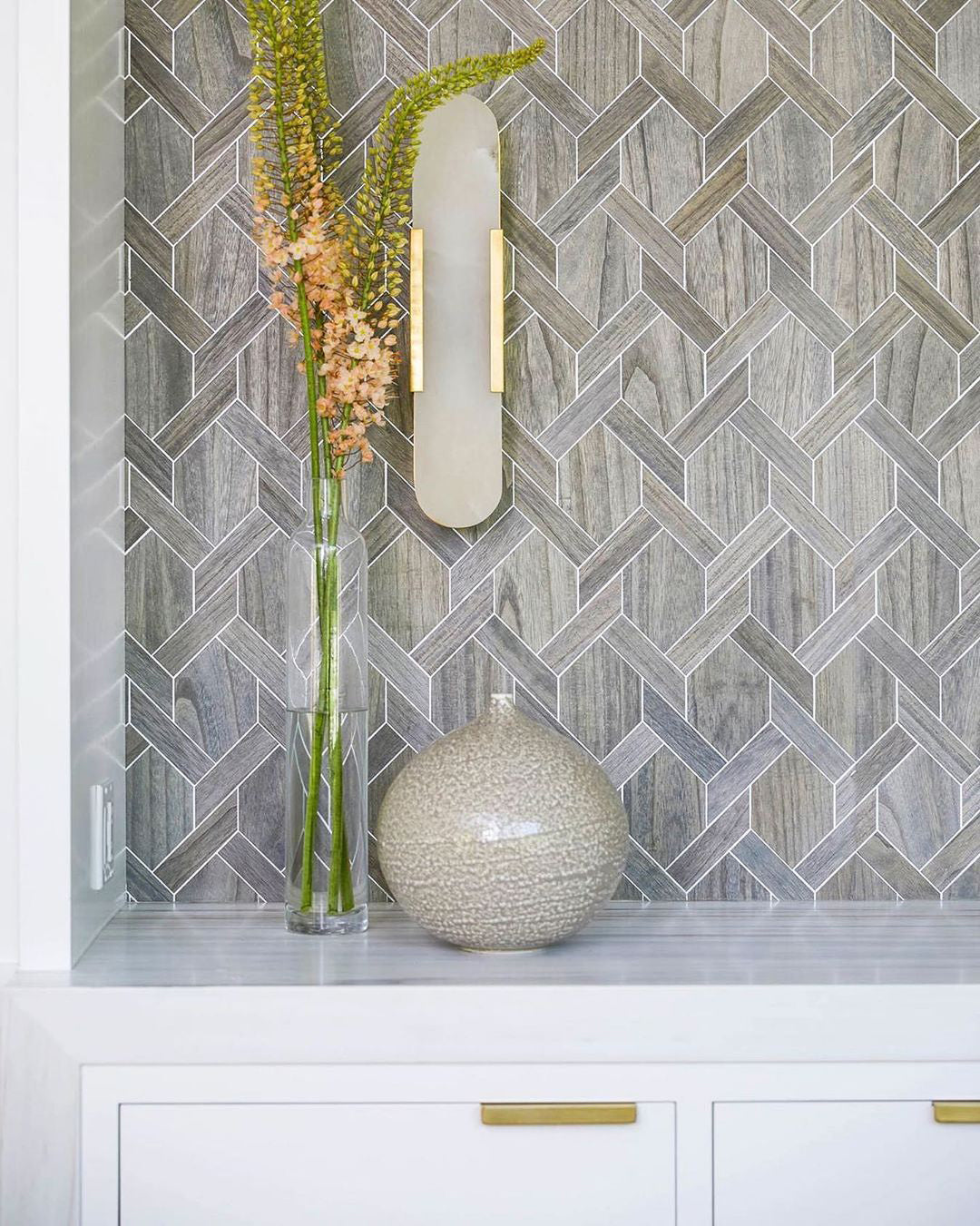 Foco LED de pared, efecto mármol, decorativo, para resaltar elementos arquitectónicos.