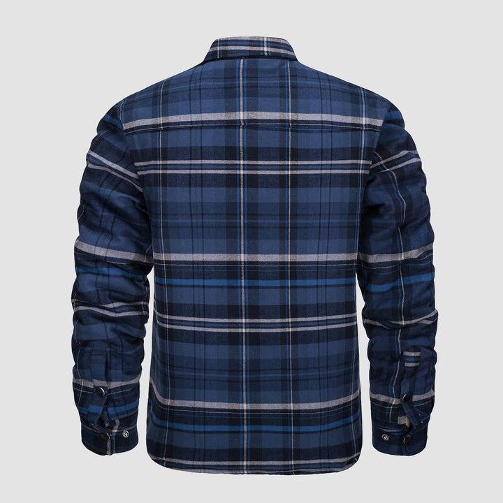 Abrigo de cuadros para hombre, un básico cálido para tu armario de otoño e invierno.
