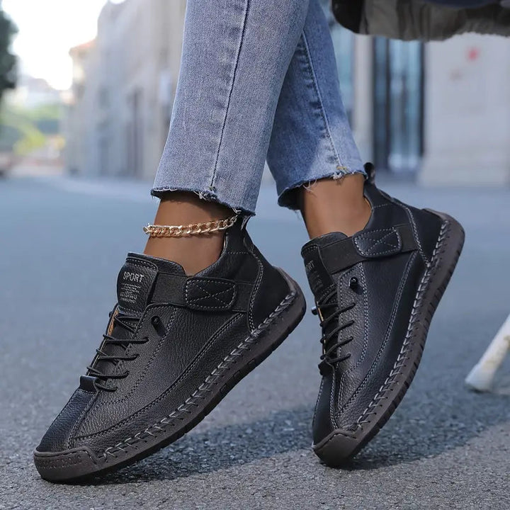 Zapatillas de moda femenina, estilo moderno y comodidad con amortiguación.