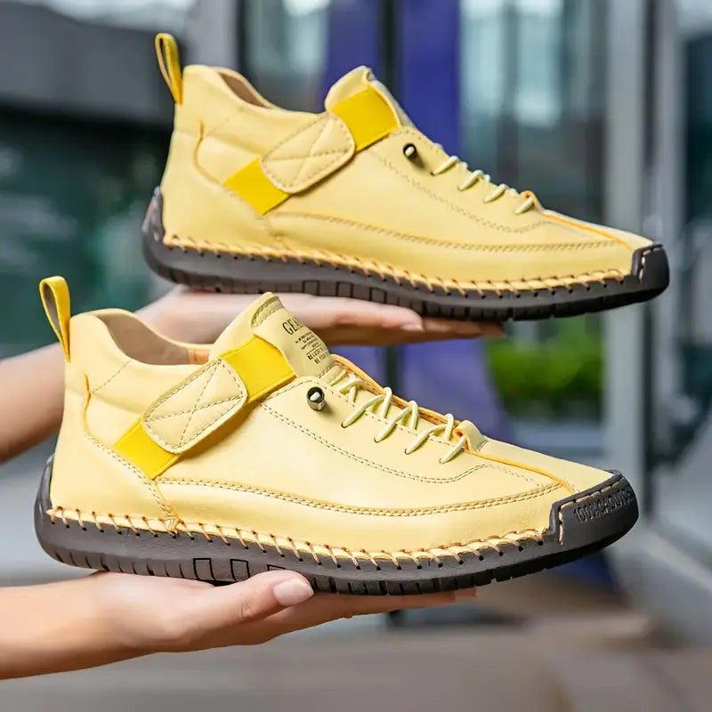 Calzado diario de mujer, zapatillas transpirables con amortiguación y estilo moderno.