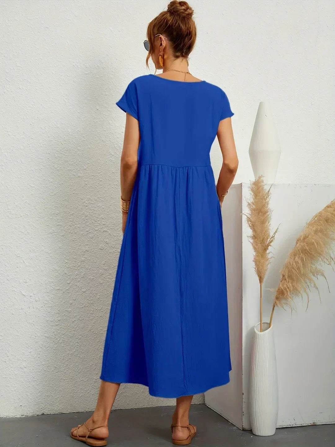 Vestido veraniego midi fluido para mujer, con un confort asegurado.