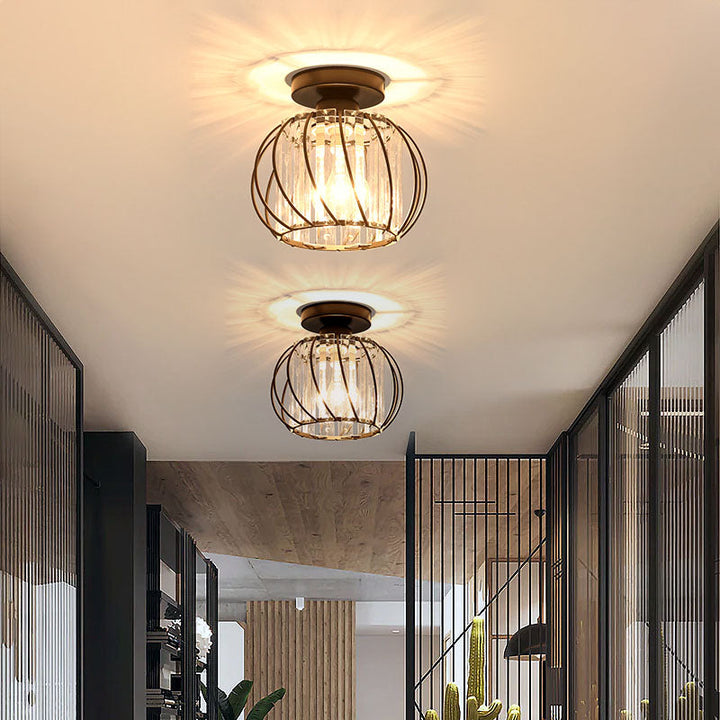 Lámpara de techo empotrada para pasillos. Iluminación elegante y moderna para el hogar. Diseño minimalista.