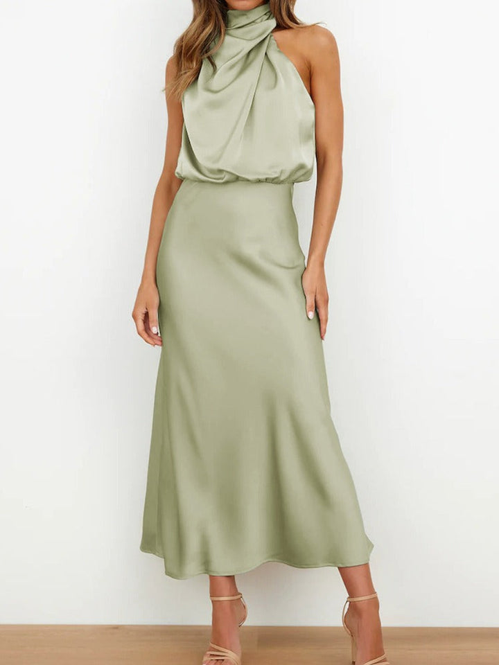 Moda femenina: Vestido midi elegante con cuello drapeado, ideal como ropa formal o de noche.