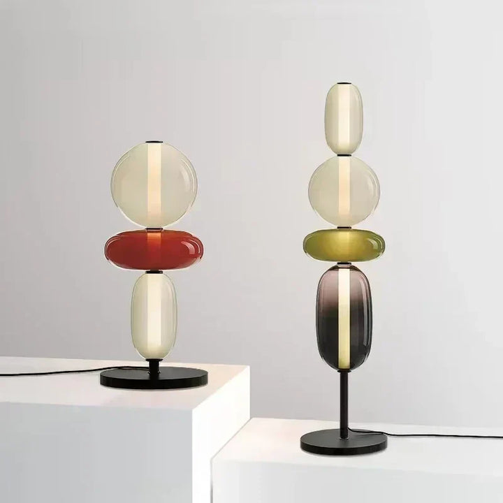 Crea el ambiente perfecto con lámpara de mesa LED regulable, negro/bronce, diseño actual.