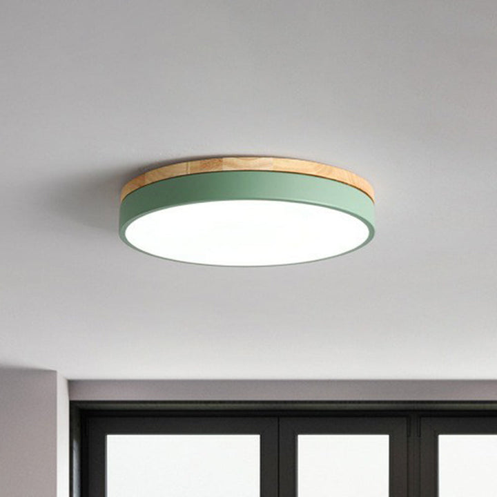 Iluminación LED circular moderna para techo, eficiencia energética y diseño empotrado.
