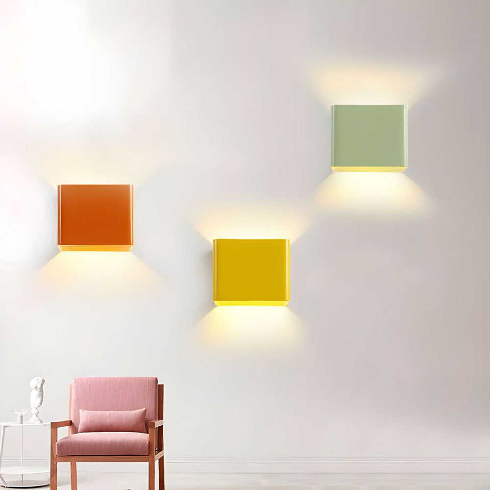 Lámpara de pared LED, luz arriba y abajo, diseño moderno que realza la decoración interior.