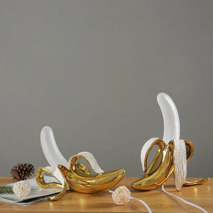 Pieza de arte: lámpara de mesa plátano, con estilo moderno. Iluminación única para la decoración.
