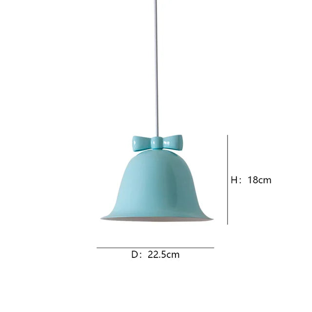Lámpara de techo colgante LED minimalista, diseño moderno y regulable que transforma la iluminación interior del hogar.