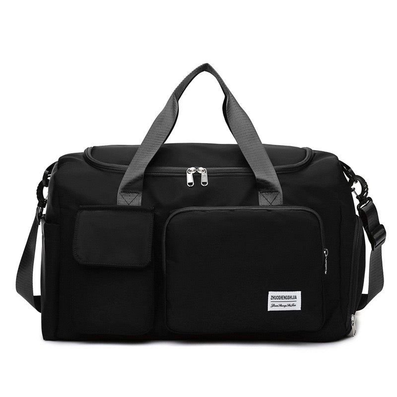 Duffle de viaje y gimnasio, con compartimento principal amplio y de fácil acceso.