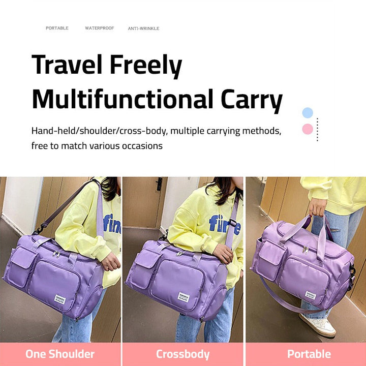 Bolsa de gimnasio con múltiples compartimentos internos para accesorios y objetos personales.