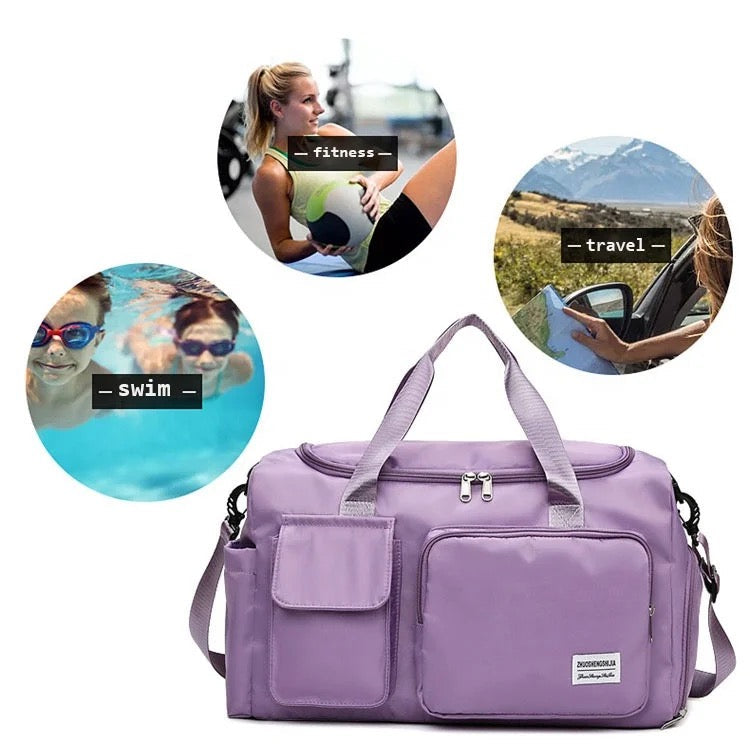 Duffle de viaje para deportes con compartimento ventilado para calzado, diseño moderno y funcional.