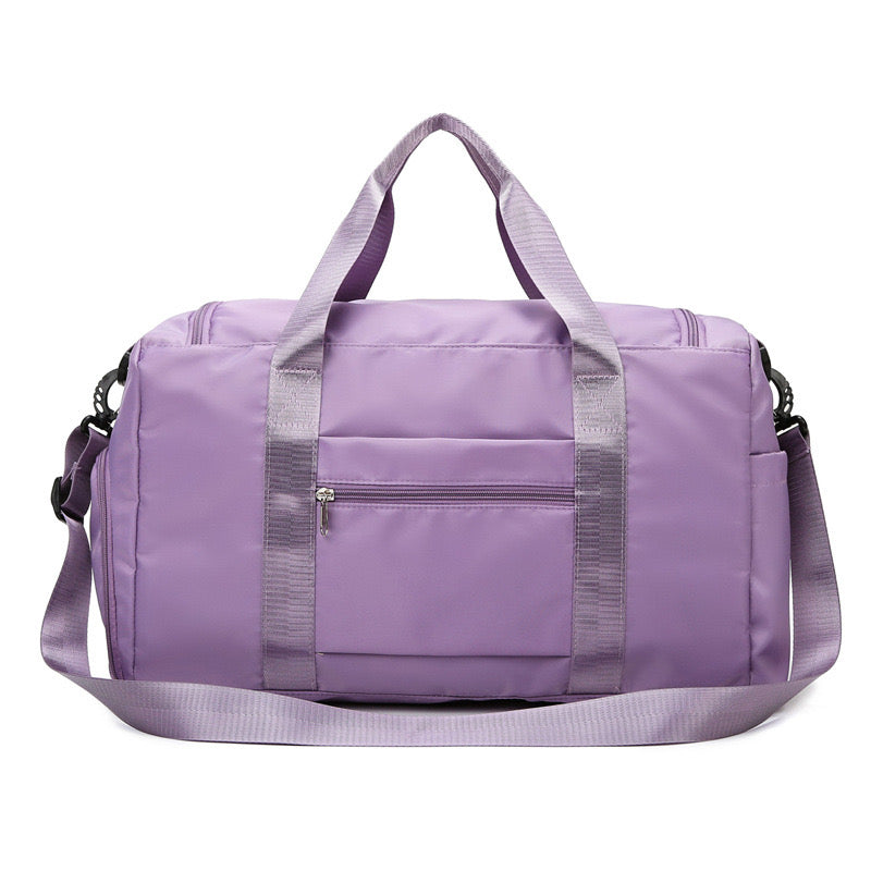 Bolsa de viaje compacta pero espaciosa, multi-bolsillo para una organización óptima del equipaje.