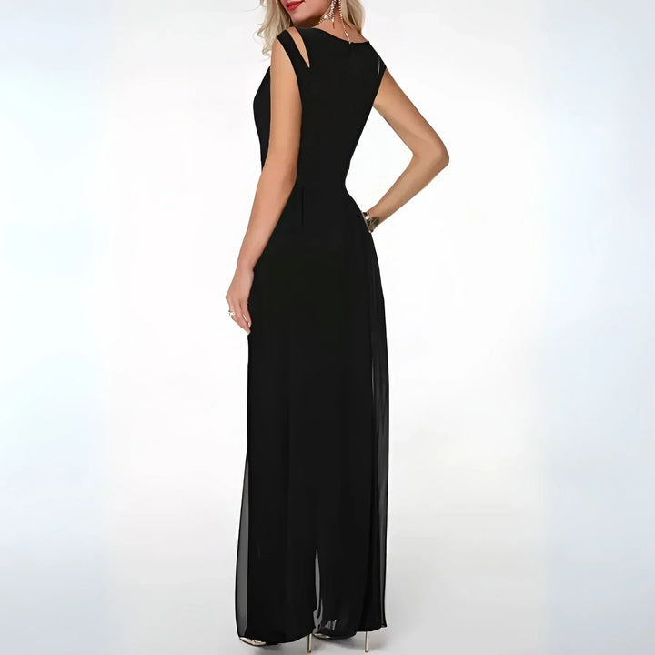 Jumpsuit mujer sin mangas y pierna ancha. Mono de moda para ropa femenina elegante o de verano.