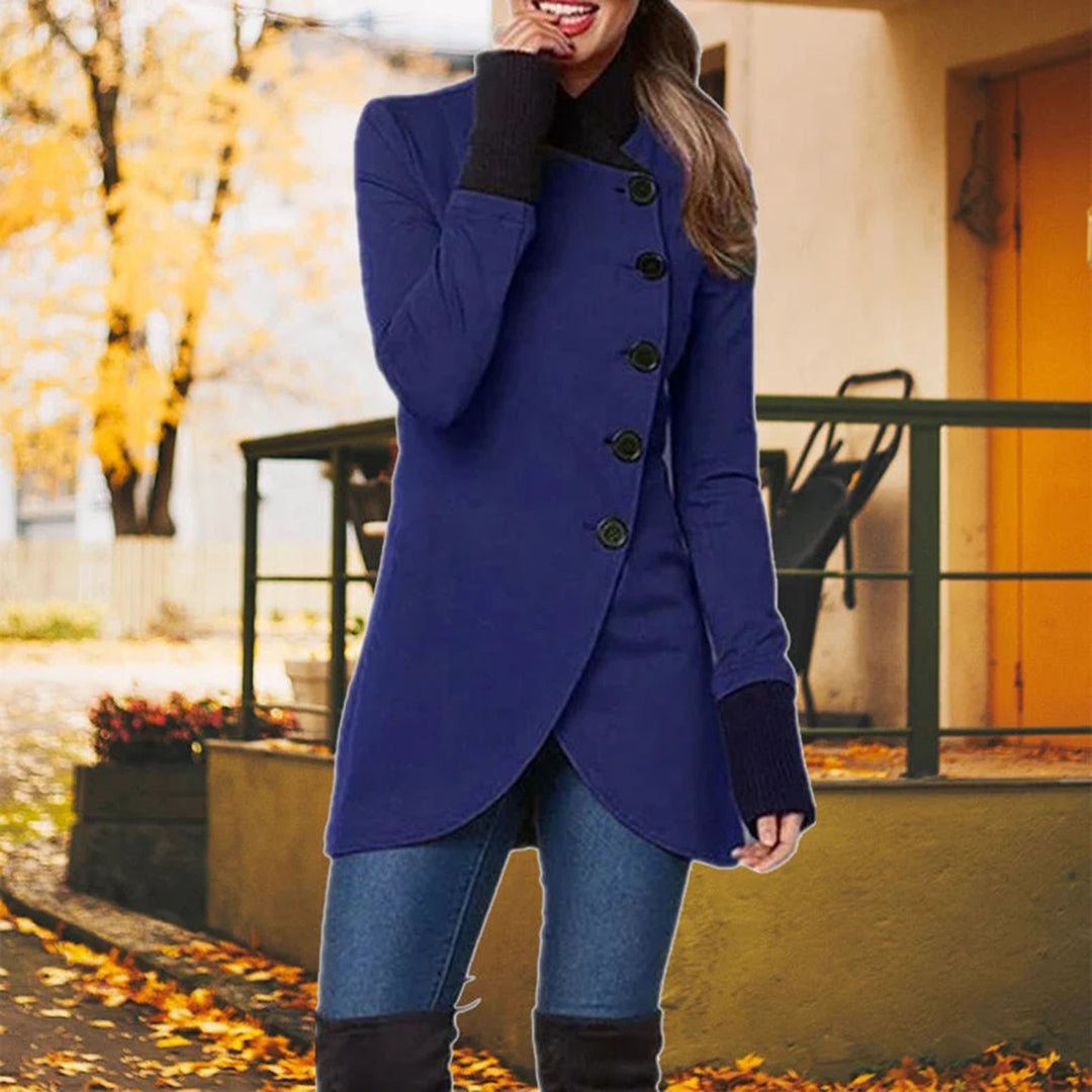 Chaqueta asimétrica de mujer, estilo moderno y elegante. Prenda vanguardista con cierre único, ideal para moda femenina.