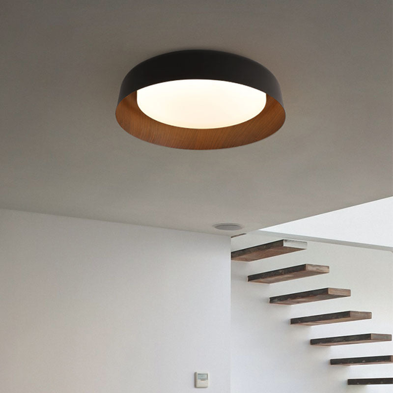 Lámpara de techo LED wabi sabi minimalista. Efecto madera y luz cálida para decoración zen.