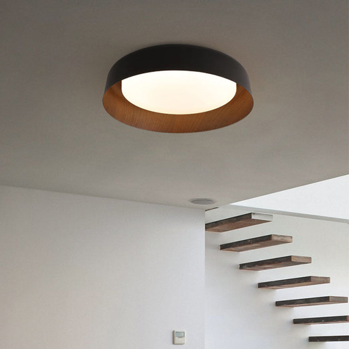 Lámpara de techo LED wabi sabi minimalista. Efecto madera y luz cálida para decoración zen.