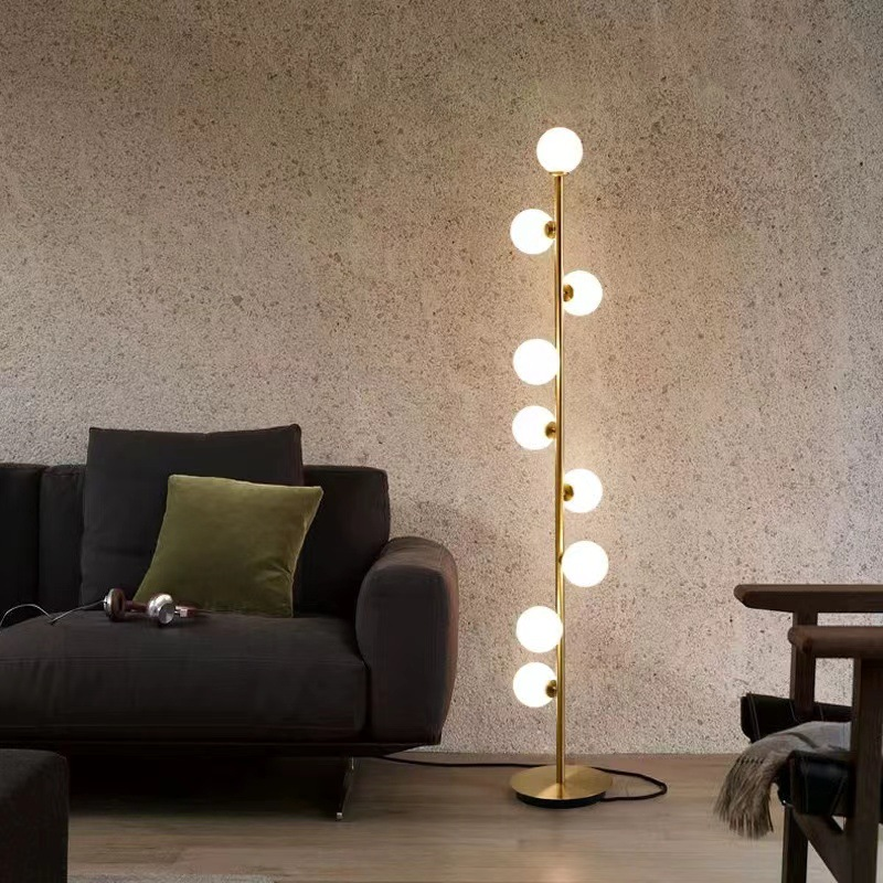 Lámpara de pie LED Celestina, diseño nórdico esférico para salón. Iluminación ambiental moderna.