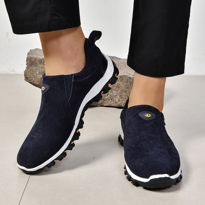 Estilo masculino: zapatos slip-on confortables para hombre, ideales para el uso diario y actividades casuales.