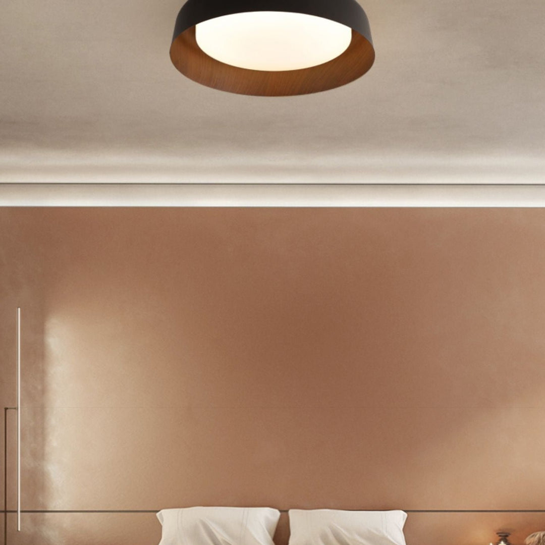 Iluminación interior LED, diseño wabi sabi. Lámpara de techo con efecto madera y acrílico.