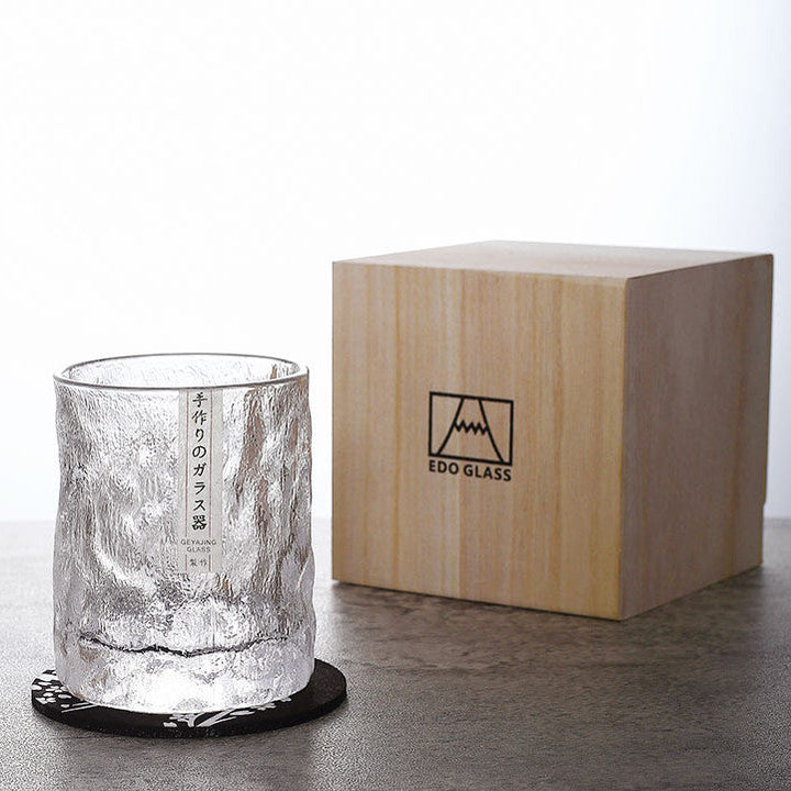 Vasos de whisky de lujo con estilos glaciar y escarchado, cristalería fina para tu bar.