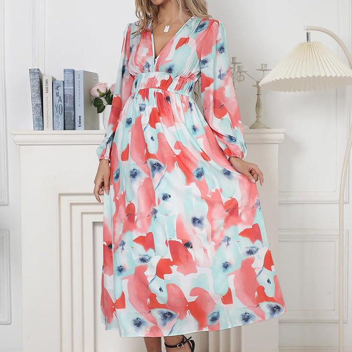 Vestido romántico midi, estampado floral. Escote cruzado, diseño con vuelo. Vestido de día.