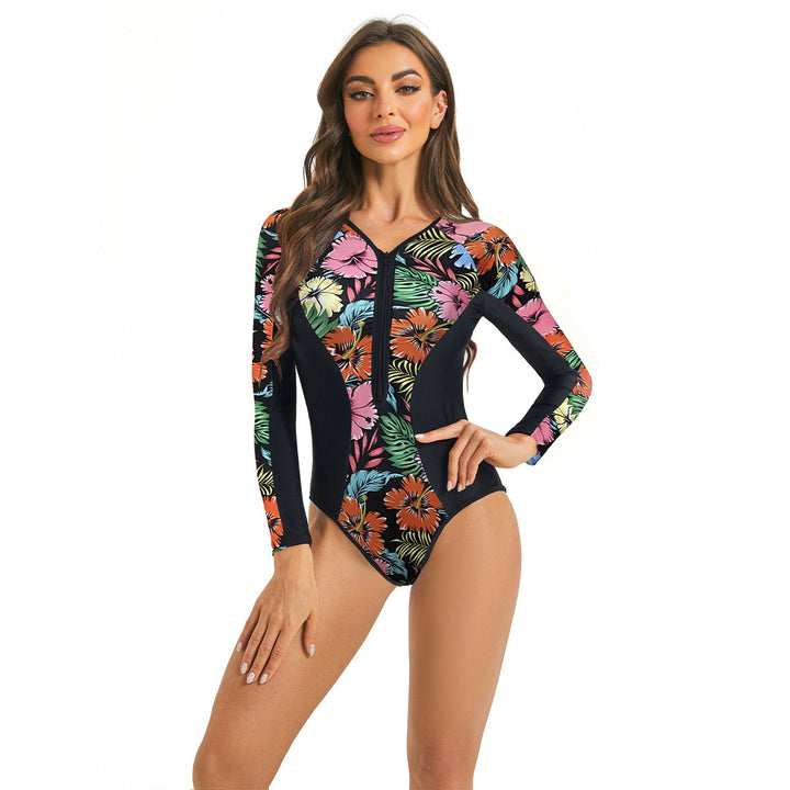 Moda baño mujer: bañador de manga larga con cremallera, ideal para surf, natación y actividades acuáticas.