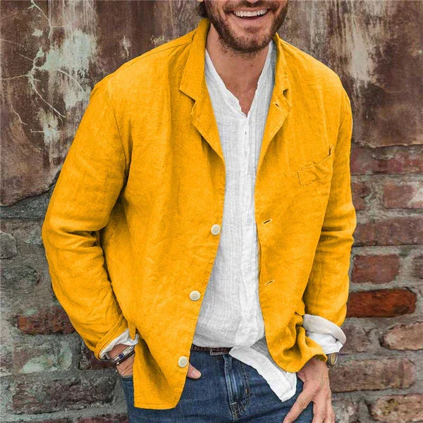 Primer plano chaqueta Sirocco hombre, tejido ligero. Ideal para un look fresco de primavera-verano.