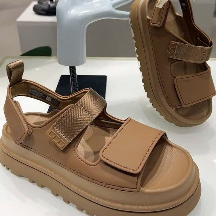 Comodísimas sandalias chunky de mujer con velcro y plataforma. Estilo urbano moderno, ideales para el verano casual.