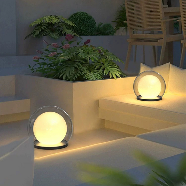 Conjunto de lámparas LED esféricas modernas. Iluminación exterior para senderos y zonas de jardín, resistente.