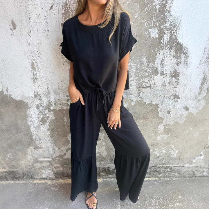 Conjunto de dos piezas de lino para mujer. Blusa de manga corta y pantalón ancho. Fresco y cómodo para el verano.