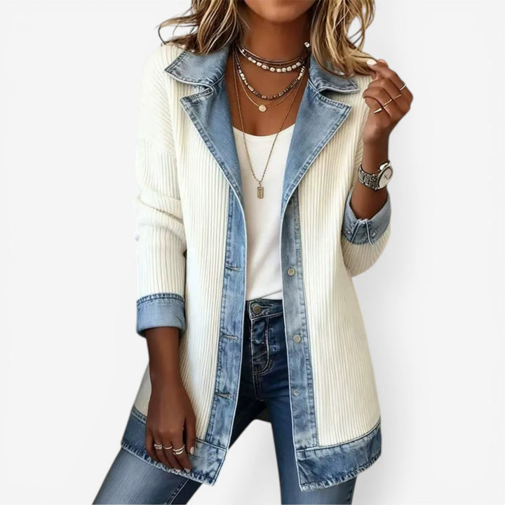 Chaqueta vaquera mixta para mujer, estilo casual elegante, ideal para otoño y primavera.