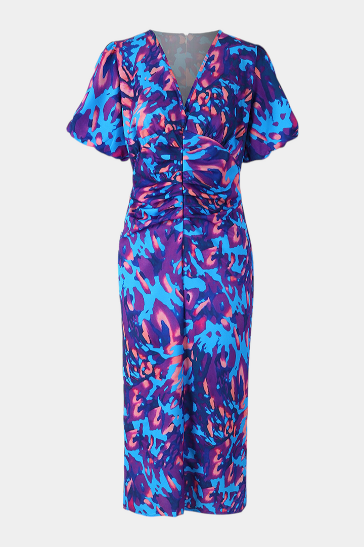Vestido de mujer vibrante, con fruncido elegante y mangas voluminosas, perfecto para fiesta.