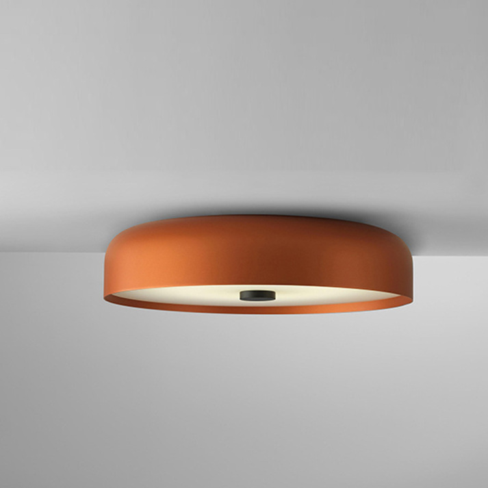 Luminaria de techo LED regulable, redonda y minimalista, excelente para diferentes ambientes interiores.