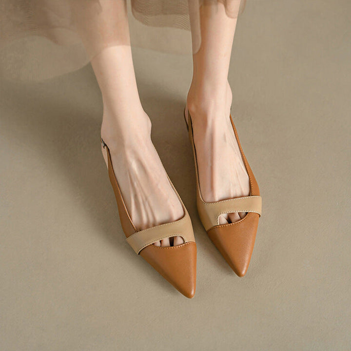 Sandalias planas elegantes de verano para mujer con punta cerrada, ideales para un look casual y cómodo.