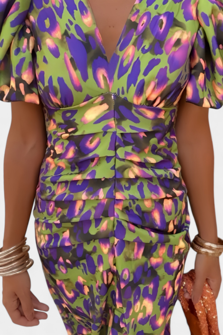 Vestido de fiesta para mujer, con estampado vibrante, fruncido moderno y mangas puff.