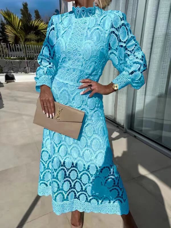 Vestido graduación elegante, corte midi, cuello alto, manga larga.