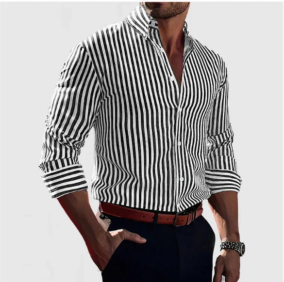 Camisa slim fit de hombre con rayas verticales, perfecta para look casual o formal.