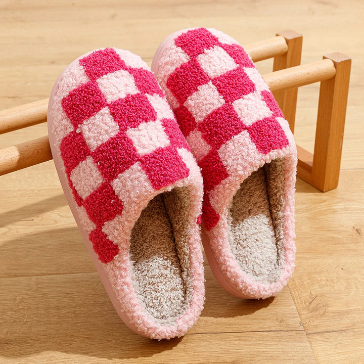 Confortables zapatillas de casa para mujer a cuadros, cálidas y seguras con suela antideslizante.