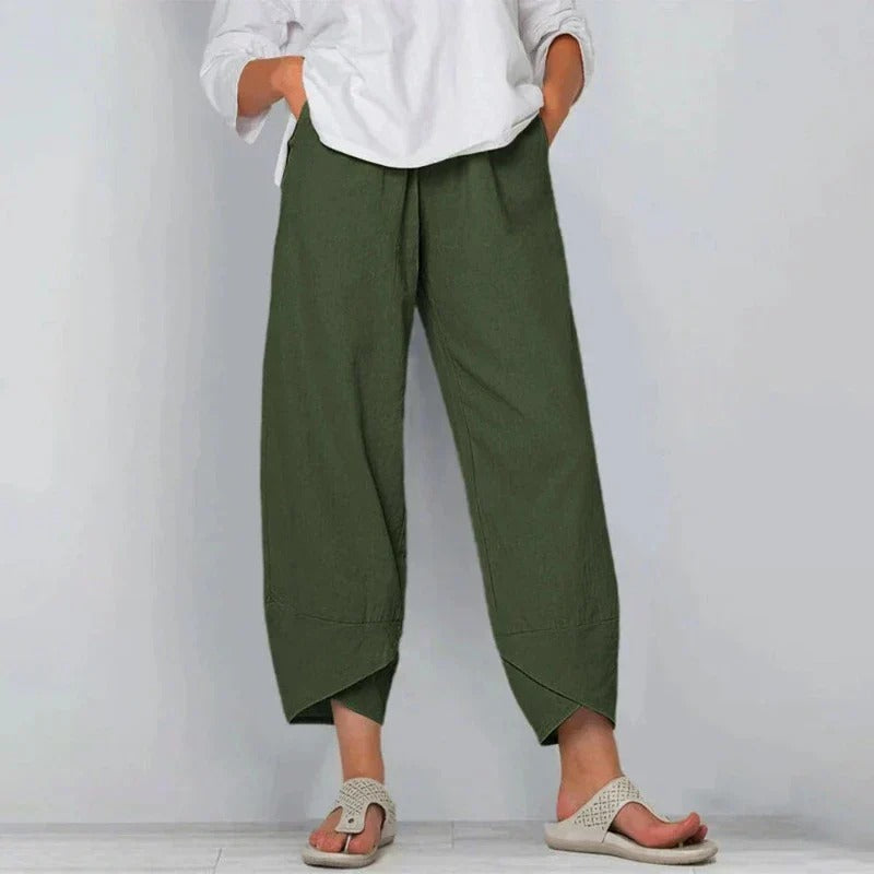 Pantalón cropped de pierna ancha para mujer, con cintura elástica. Estilo moderno para un look relajado y cómodo.
